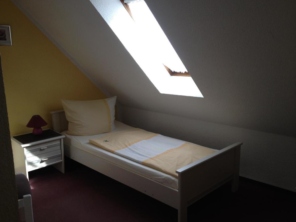 Pension & Sauna Am Lorenz Calbe Екстериор снимка