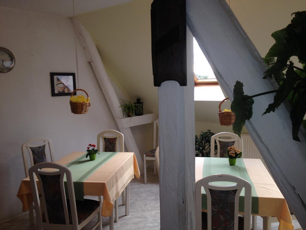 Pension & Sauna Am Lorenz Calbe Екстериор снимка