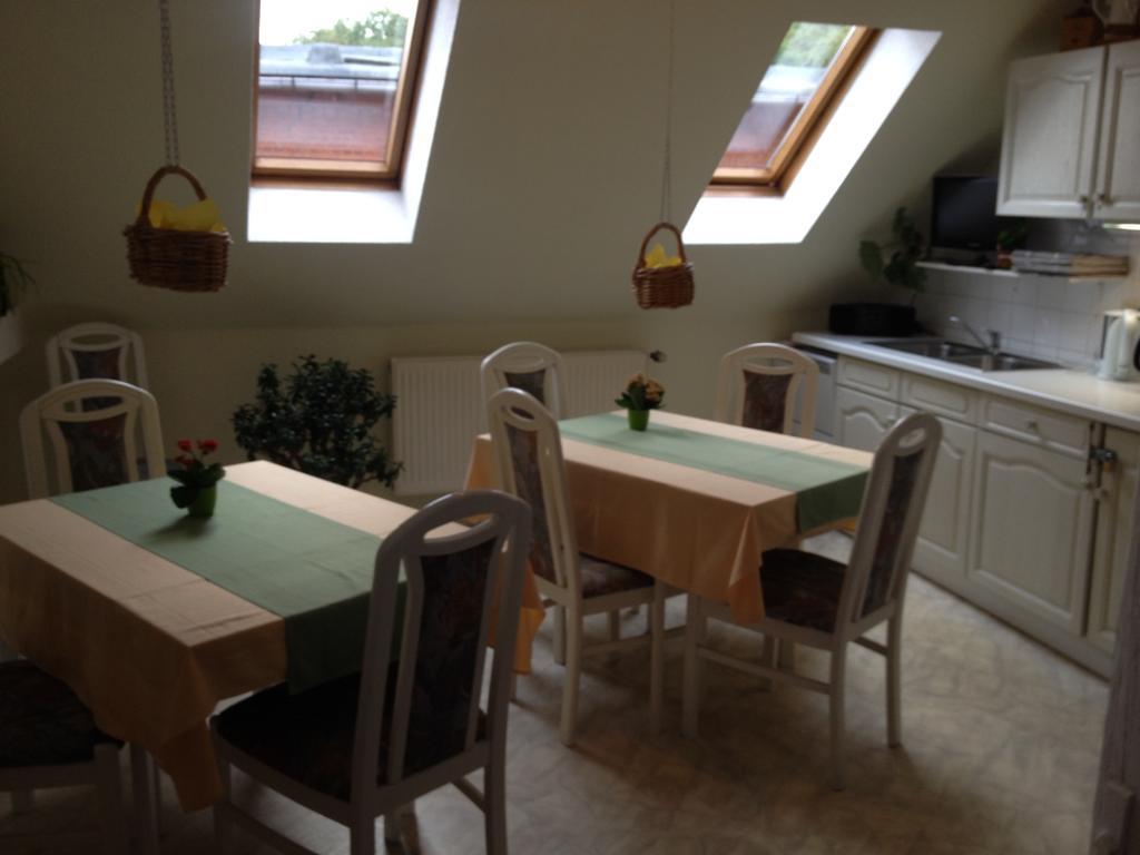 Pension & Sauna Am Lorenz Calbe Екстериор снимка