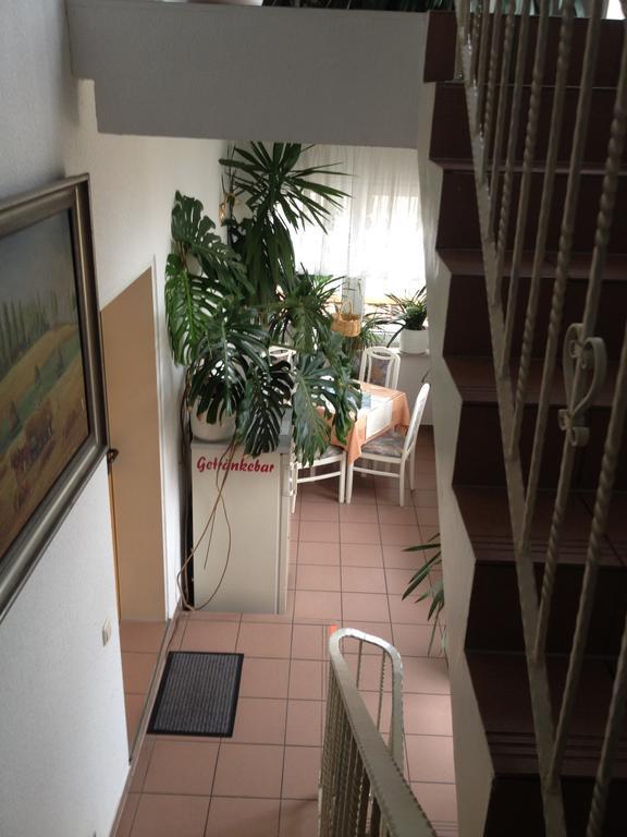 Pension & Sauna Am Lorenz Calbe Екстериор снимка