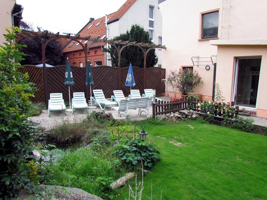 Pension & Sauna Am Lorenz Calbe Екстериор снимка
