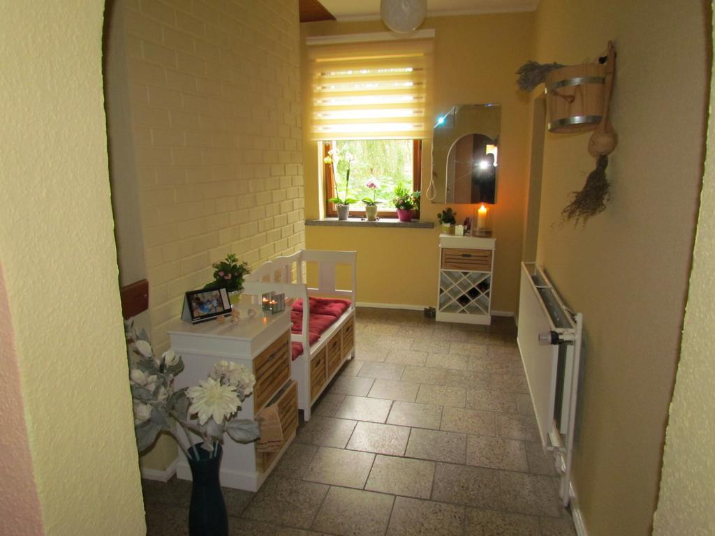 Pension & Sauna Am Lorenz Calbe Екстериор снимка
