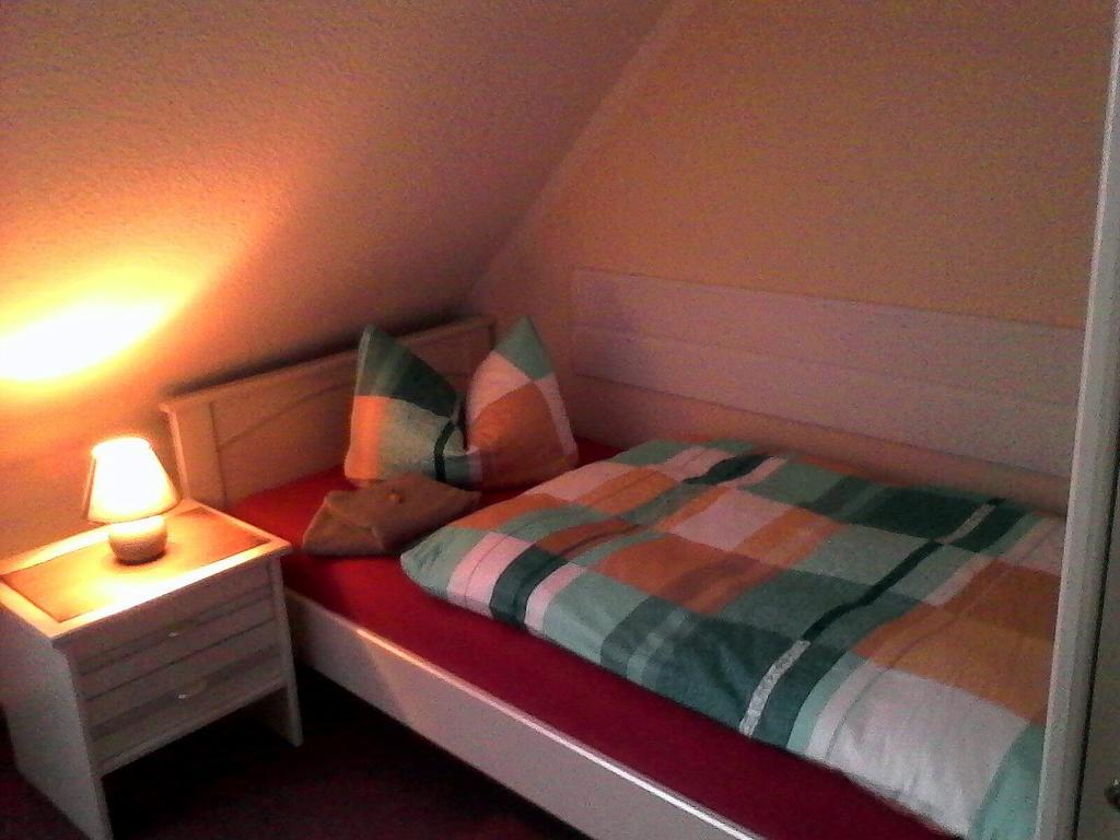 Pension & Sauna Am Lorenz Calbe Екстериор снимка